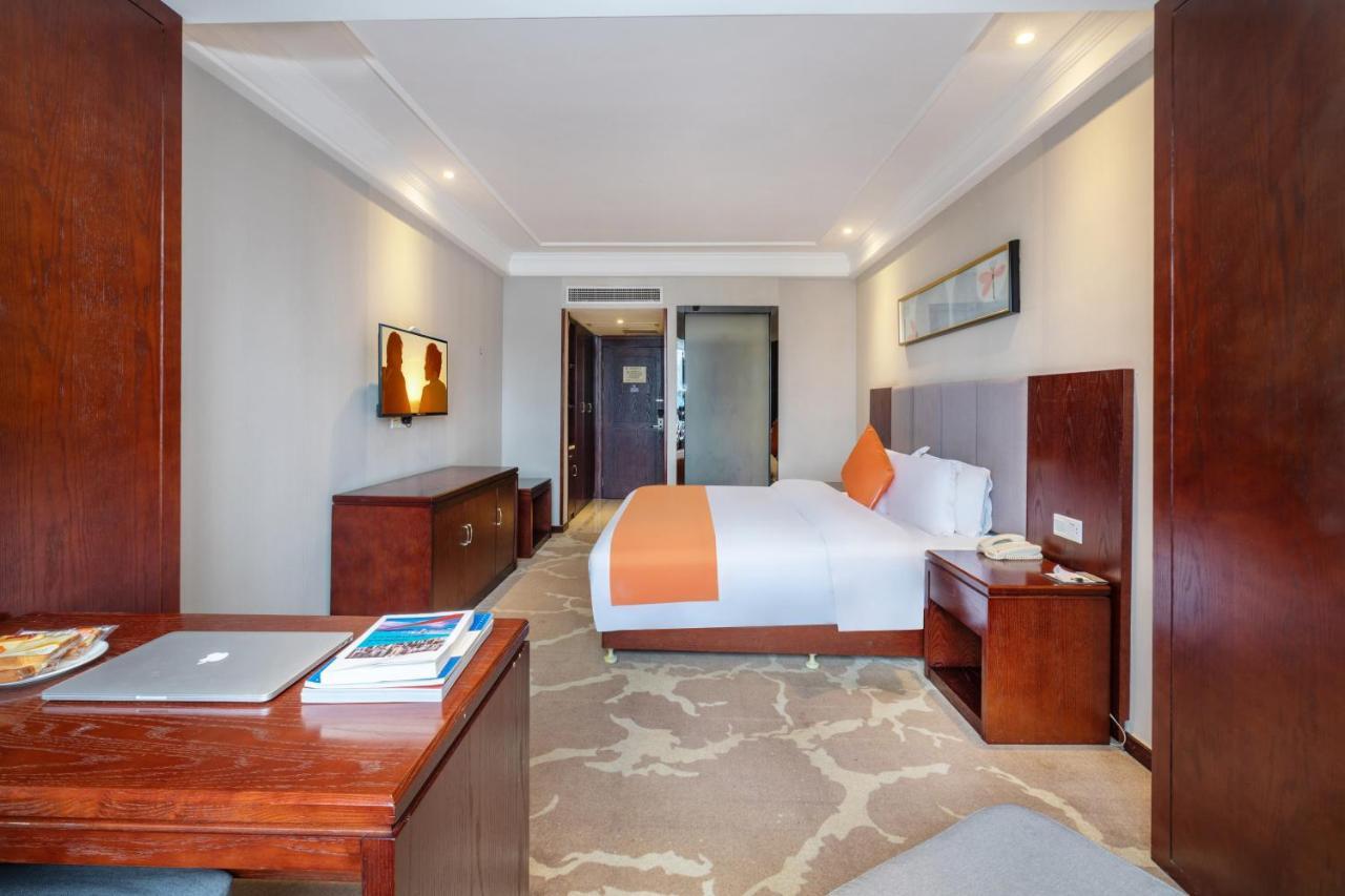 Huzhou Wealth Hotel Luaran gambar